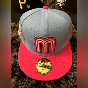 New Era MLB Baseball Hat size 7 1/4.